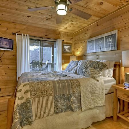 Villa Talking Leaves Hot Tub Firepit And Comfy King Beds Ellijay Esterno foto