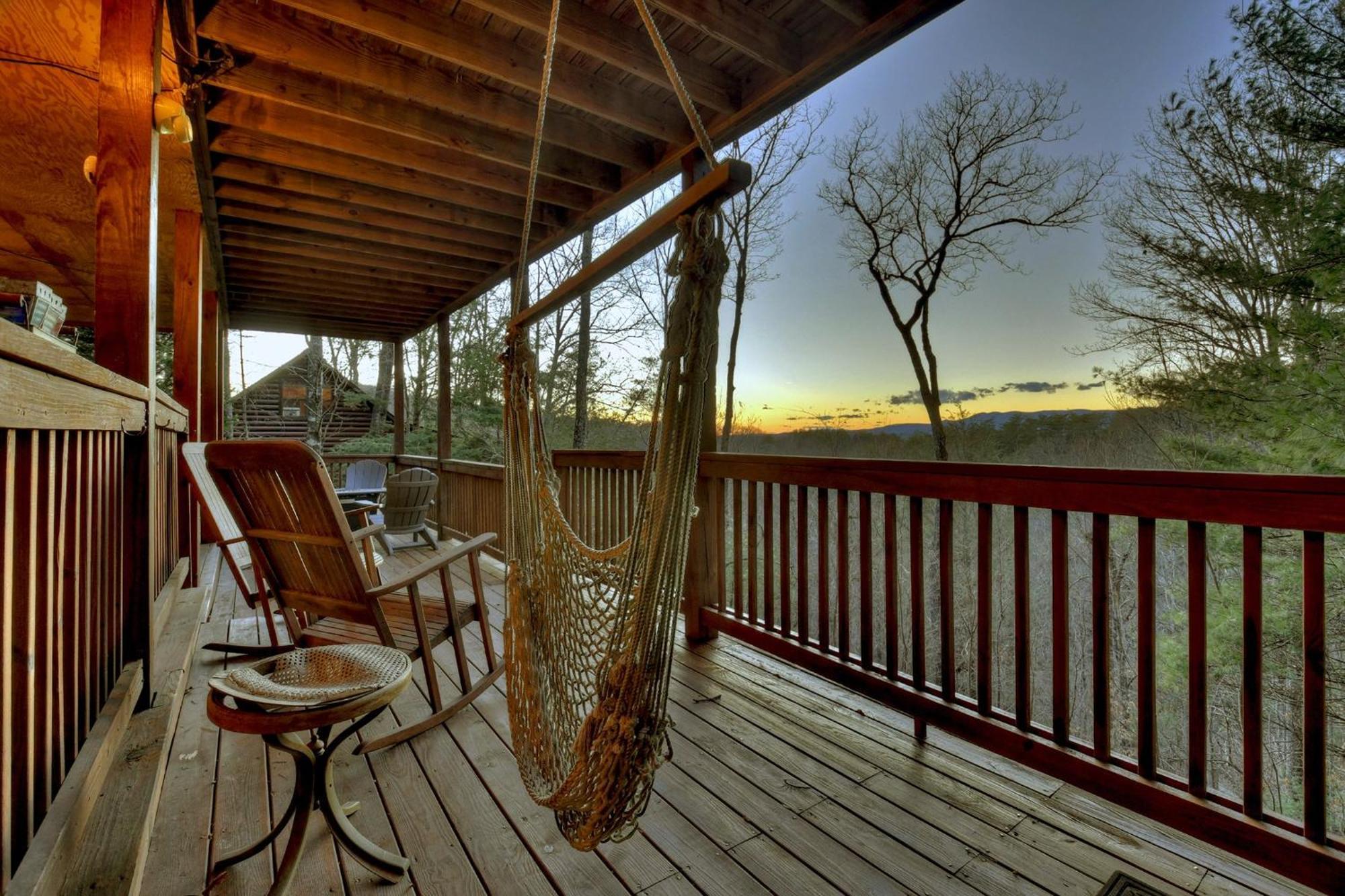 Villa Talking Leaves Hot Tub Firepit And Comfy King Beds Ellijay Esterno foto