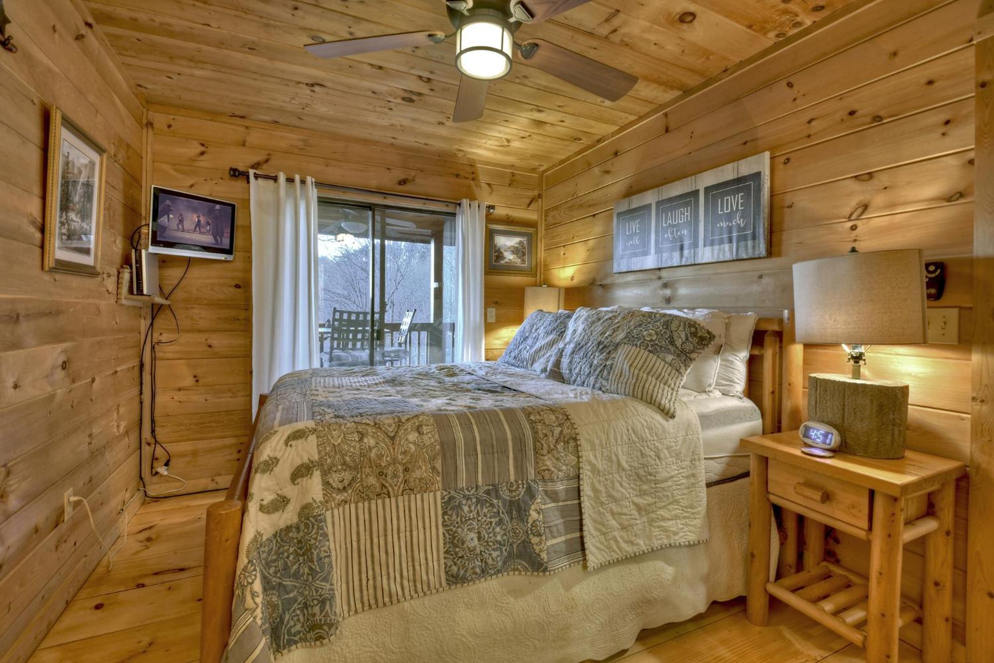 Villa Talking Leaves Hot Tub Firepit And Comfy King Beds Ellijay Esterno foto