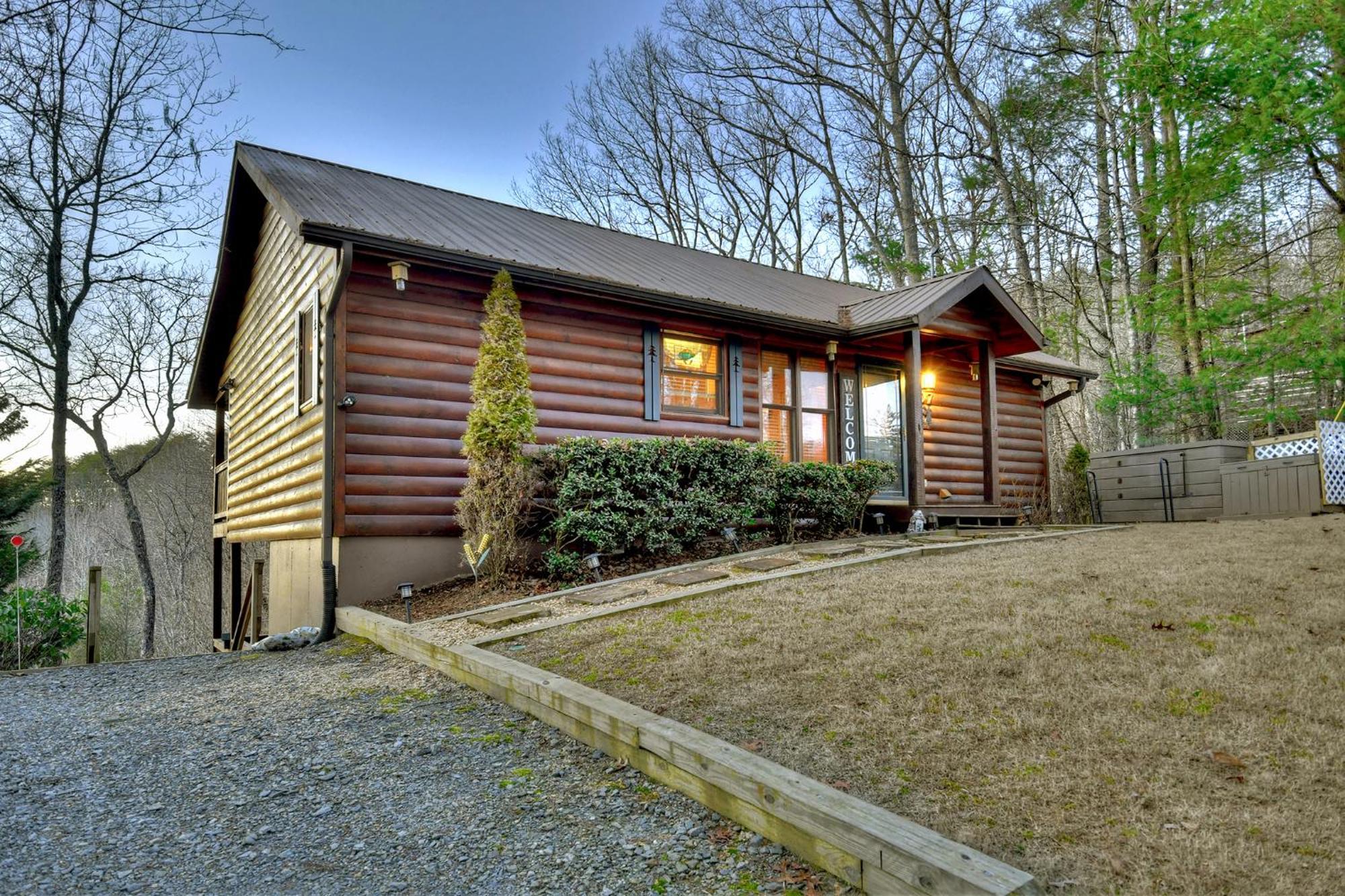 Villa Talking Leaves Hot Tub Firepit And Comfy King Beds Ellijay Esterno foto